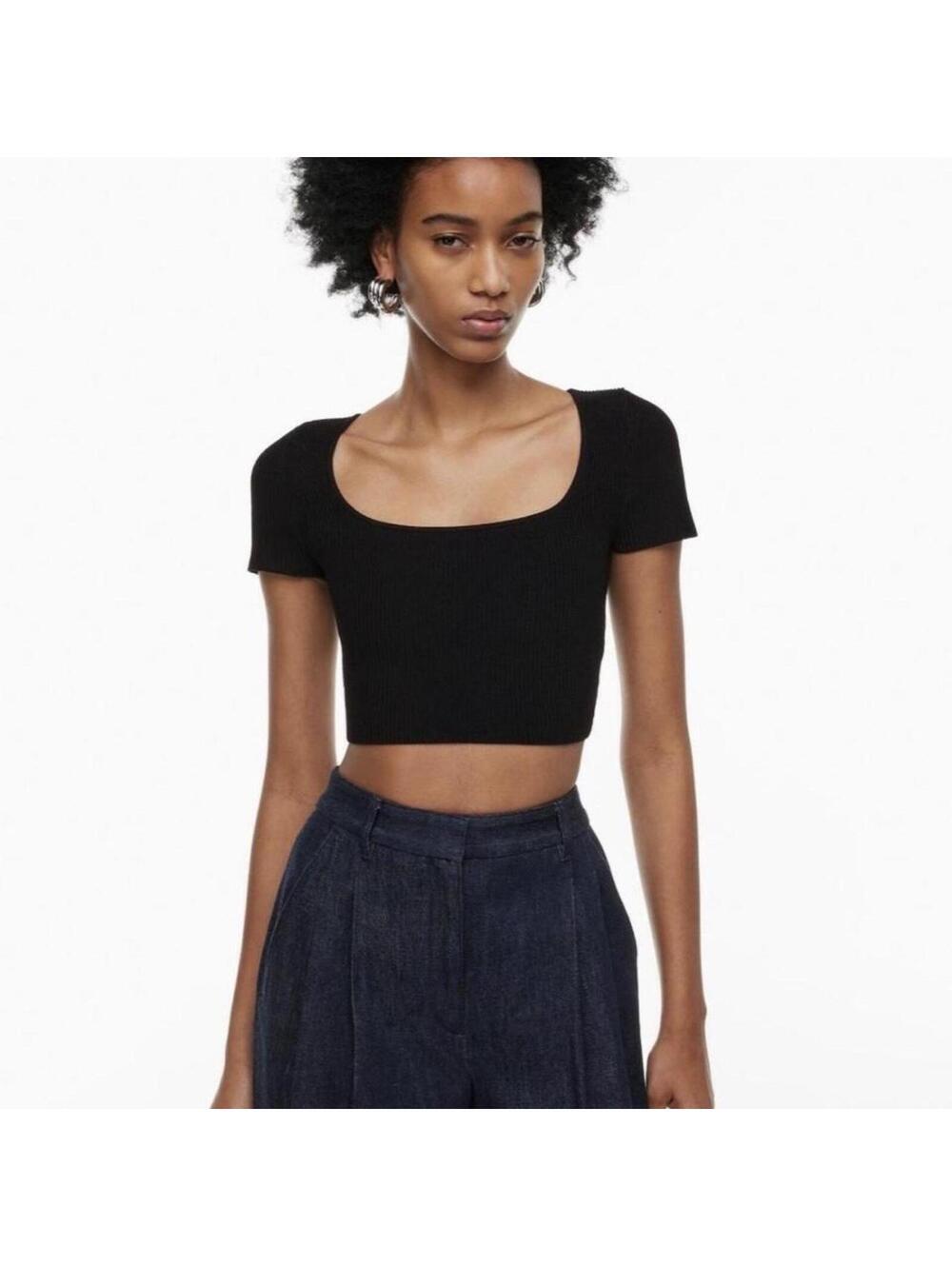 Aritzia Babaton Black Sculpt Knit crop top Sz M minimalist summer going out top